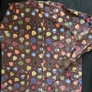 Colorful Leaf Patterned long sleeved scrub top women’s size M Brown/multicolor